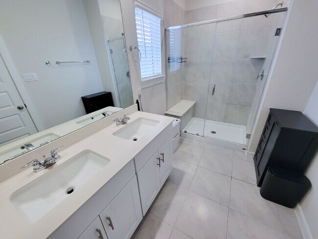 Building Photo - 3 Bed Home for Rent in Park Row Village West | Houston TX 77084