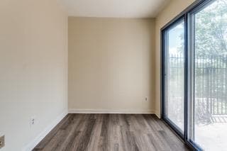 Building Photo - 6910 Hart Ln