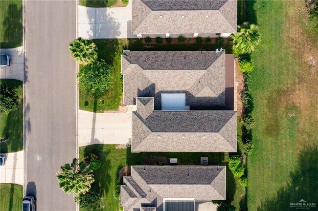 Building Photo - 24 Heron Wy