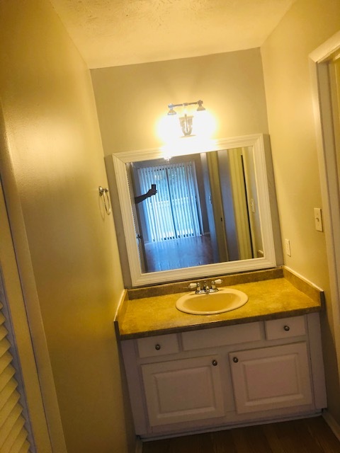 Vanity - 514 River Mill Cir