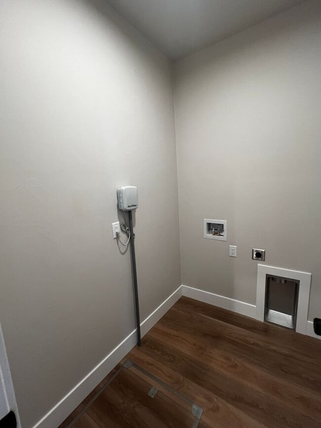 Building Photo - 76 Dryfly Ln