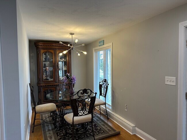 Building Photo - 20 State Park