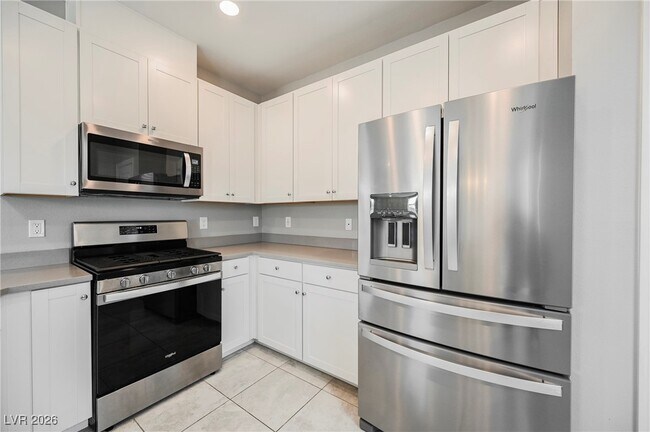 Building Photo - 6679 Velletri St.