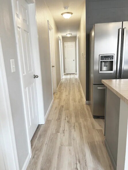 Building Photo - 101 S Buchanan St