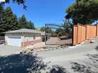 Building Photo - 3540 Deer Hill Rd
