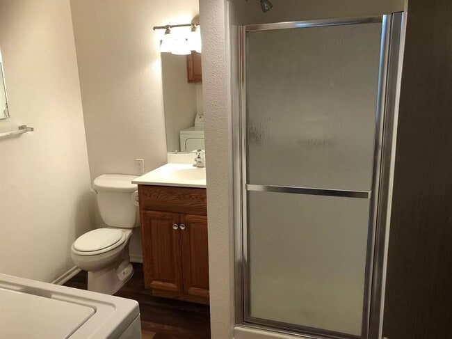 Building Photo - Davis 3 bedroom 2 bath condo in a great location-Fall rental