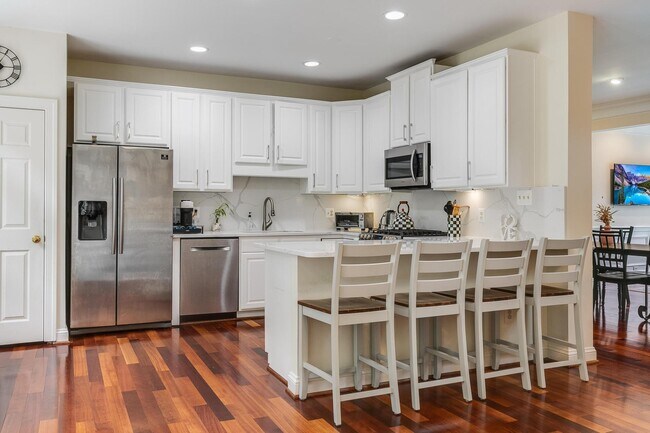 Building Photo - 11426 Summer House Ct
