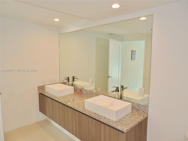 Building Photo - 1170 101st St