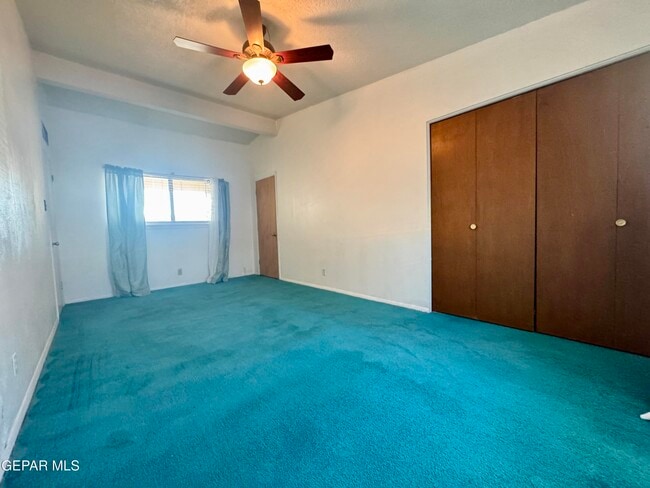 Building Photo - 10213 Saigon Dr