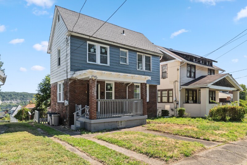 Building Photo - 610 N 6th St