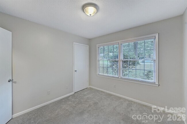 Building Photo - 218 Clearbrook Rd