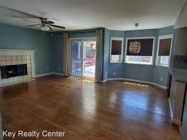 Building Photo - 3 br, 2.5 bath House - 8700 Brittany Park ...