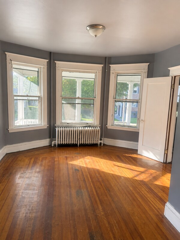 Building Photo - 354 Quail St