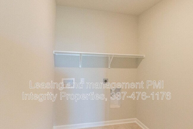 Building Photo - 136 Romain Picard Dr