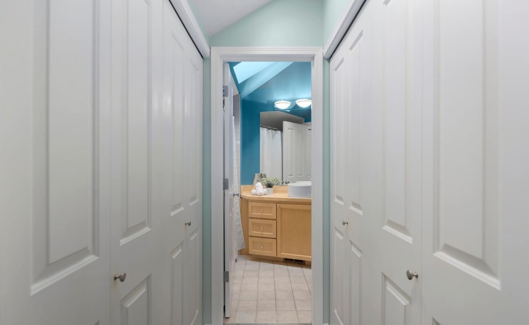 Closets in mater bed - 4135 Chilberg Ave SW