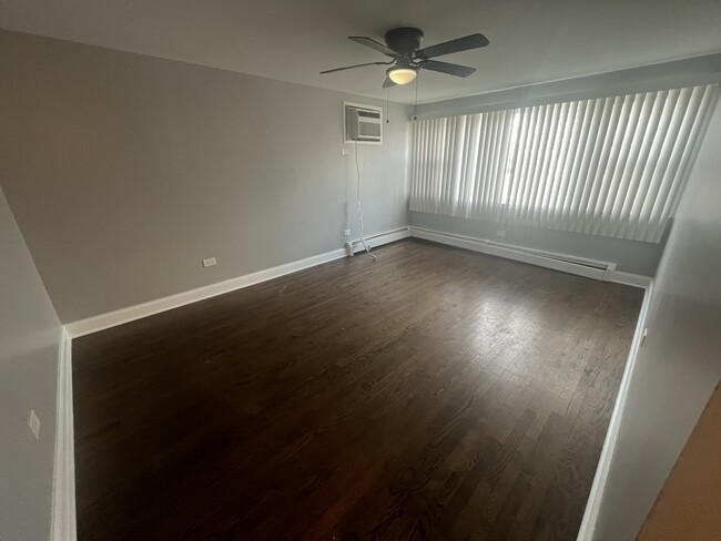 Building Photo - 6412 S Evans Ave