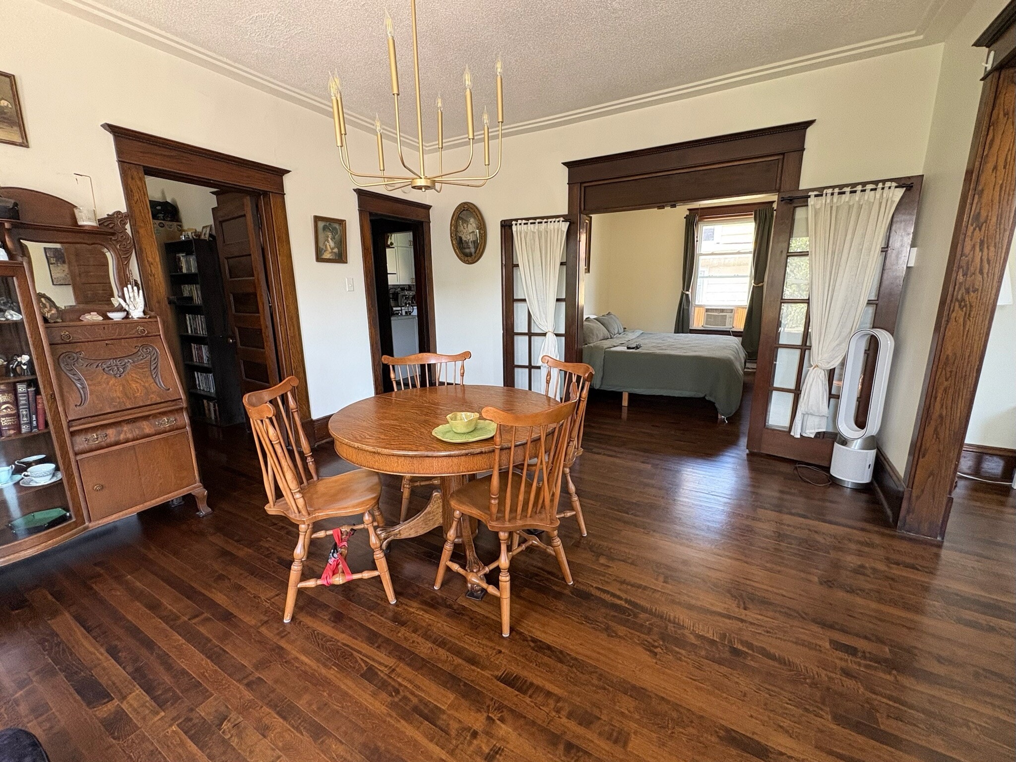 Dining Room - 2900 NE Tyler St