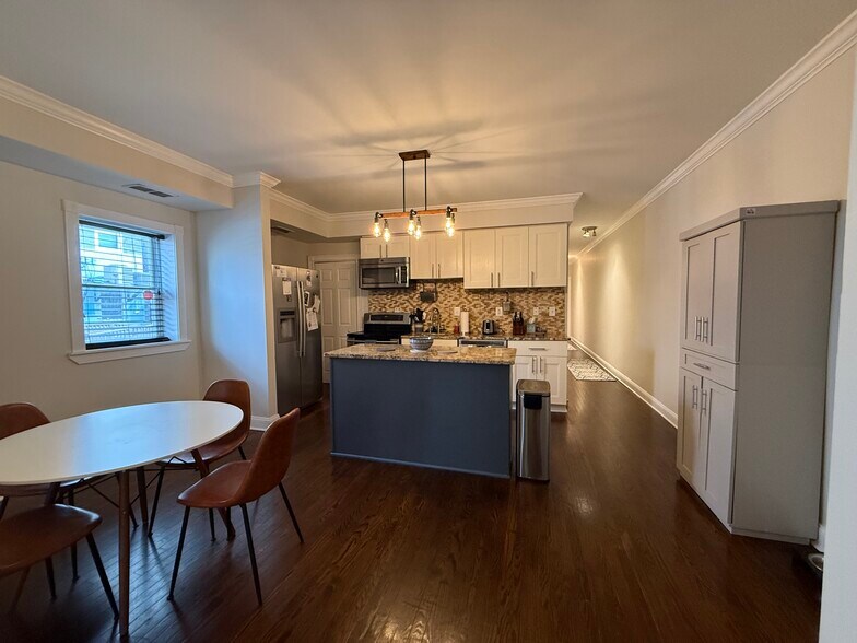 Building Photo - 14 O St NW