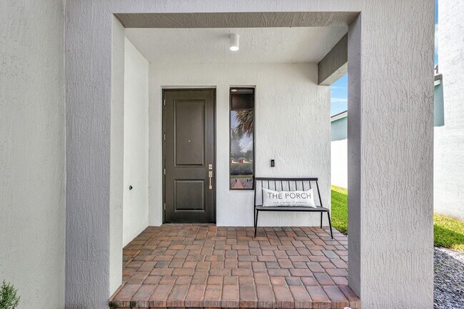 Building Photo - 16608 Cove Rd