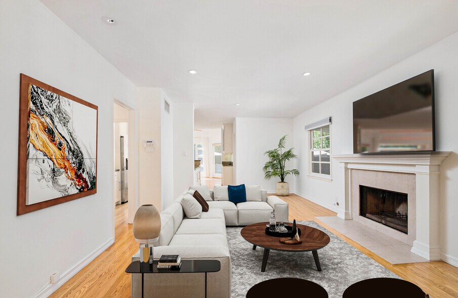 Building Photo - 13964 Peach Grove St