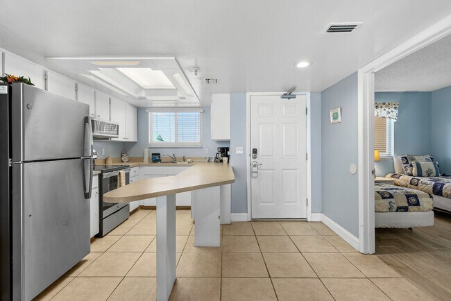 Building Photo - 421 S Atlantic Ave