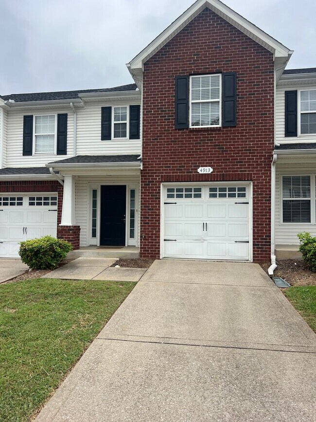 Primary Photo - CONVIENT... TOWNHOME 2 BEDROOM 2.5 BATH