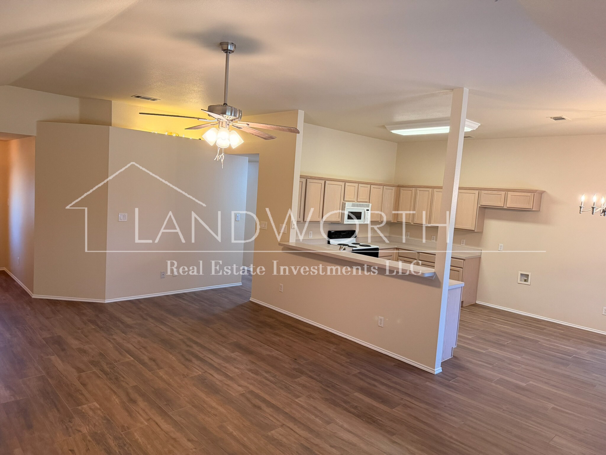 Building Photo - 9617 Olivia Dr