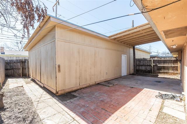 Building Photo - 3333 S 27th St