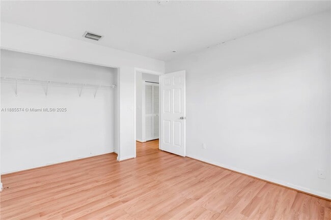 Building Photo - 3224 SW 175th Ave