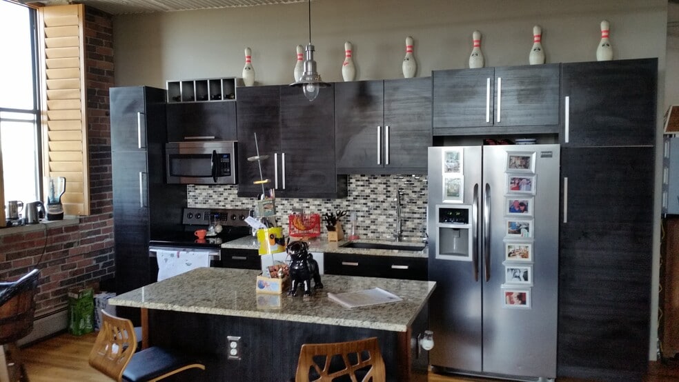 Remodeled kitchen - 2261 Blake Street