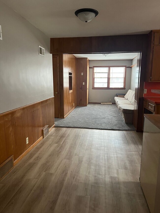 Building Photo - 524 Jefferson Ave