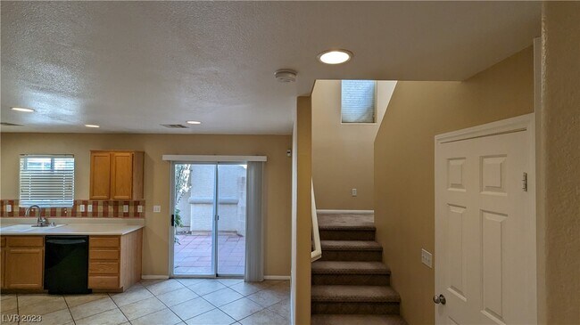 Building Photo - 1374 Louisiana Lakes Ave