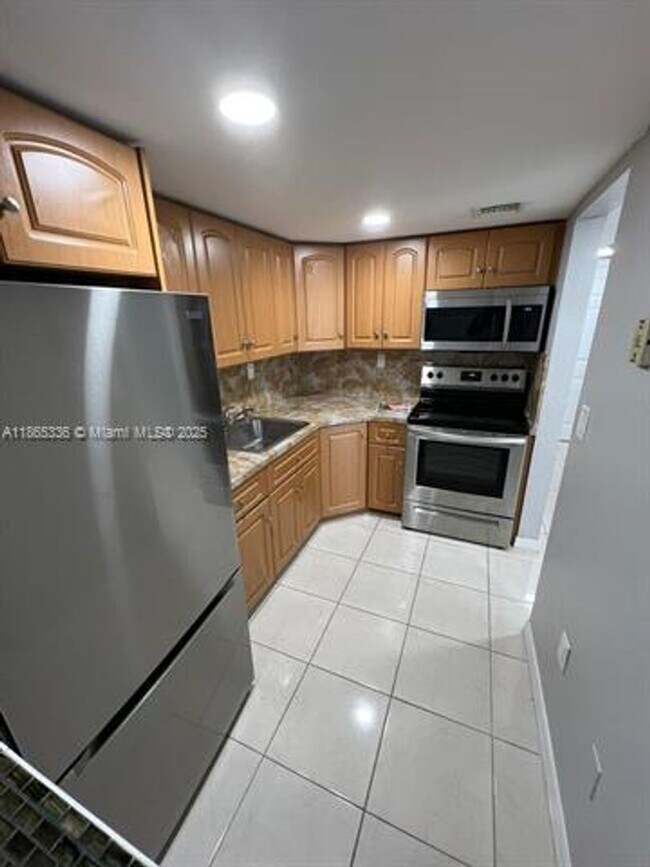 Building Photo - 7953 SW 104th St
