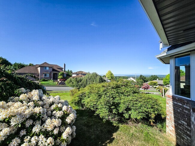 Building Photo - 4BD Bayview Ridge Home
