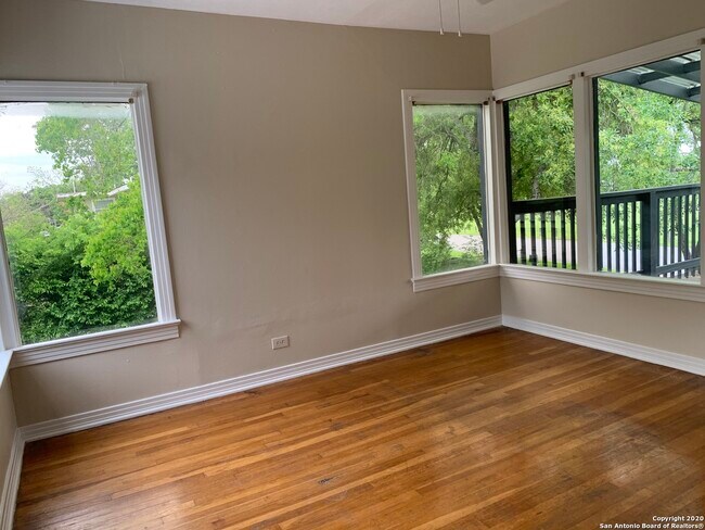 Building Photo - 155 N Josephine Tobin Dr