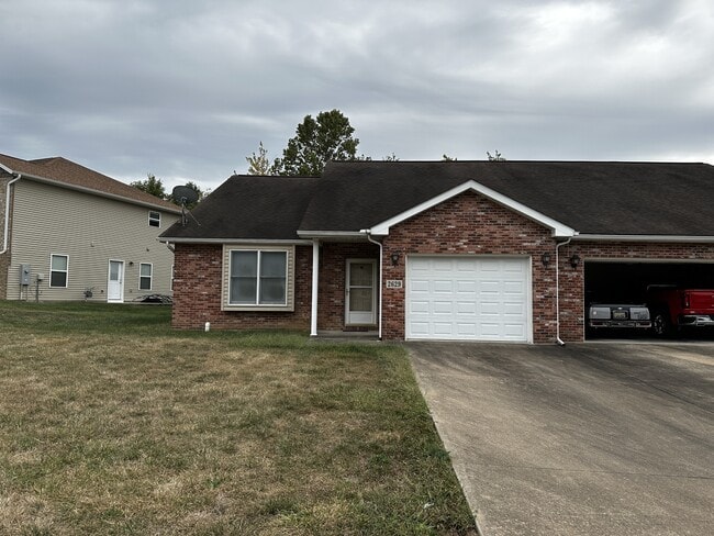 Primary Photo - 2629 Travelers Way