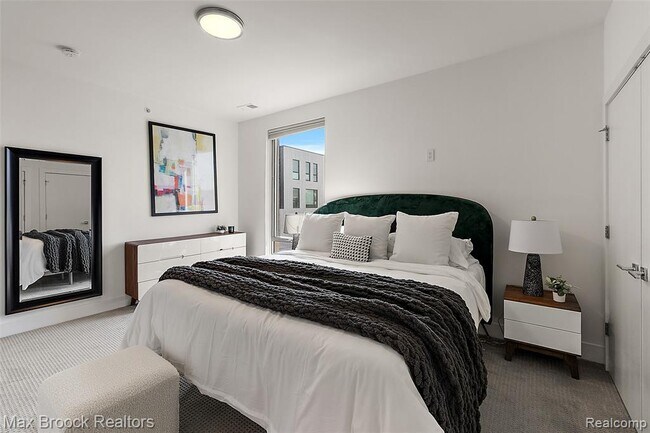 Building Photo - 284 Alfred St