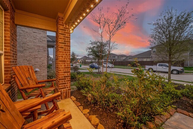 Building Photo - 24211 Buckbrush Ln