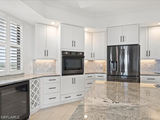 Building Photo - 14380 Riva Del Lago Dr