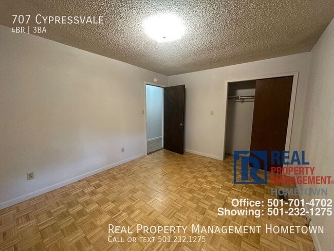 Building Photo - 707 Cypressvale-