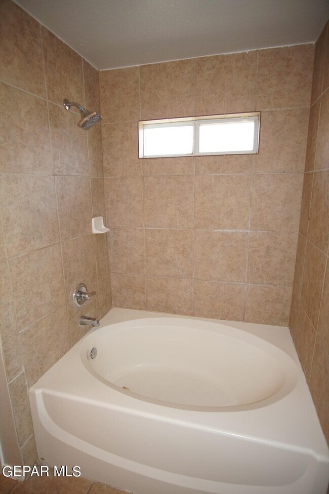 Building Photo - 11912 Mesquite Bush Dr