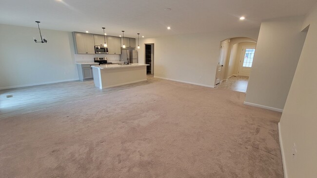 Building Photo - New 4-Bedroom Home In Mount Washington– Storage Galore