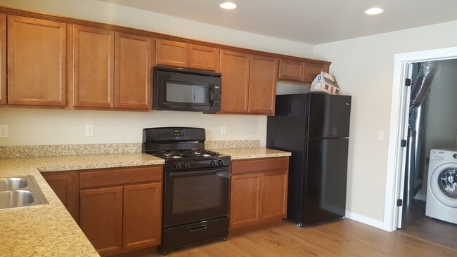 Building Photo - 1191 Longbow Ln