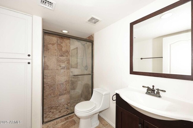 Building Photo - 7910 E Camelback Rd