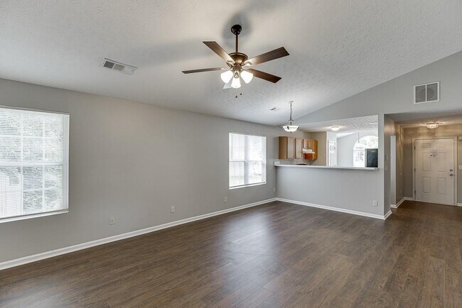 Building Photo - 2195 Oakland Spring Dr