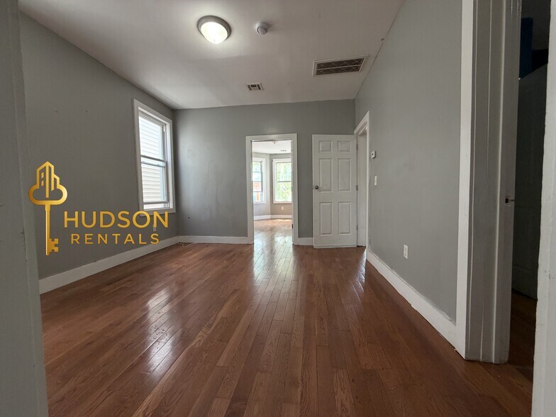 Building Photo - 230 Wilkinson Ave