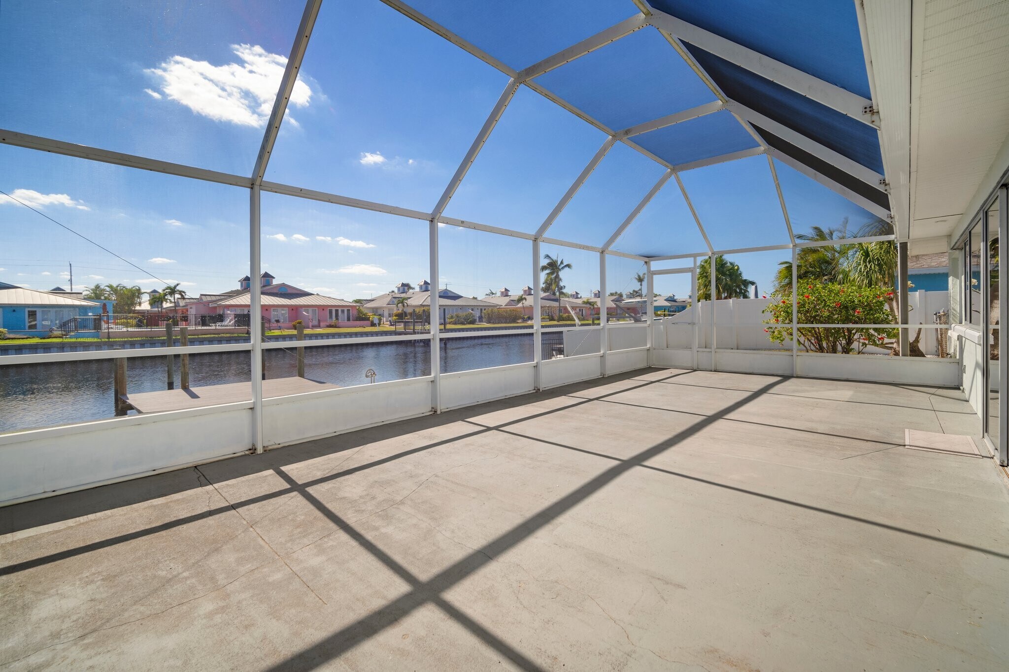 Building Photo - 910 Spindle Palm Way