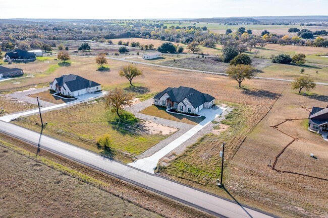 Building Photo - Amazing 5 Bed, 3 Bath New Build- Beautiful...