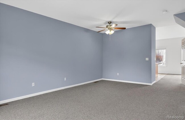 Building Photo - 36366 Dominion Cir