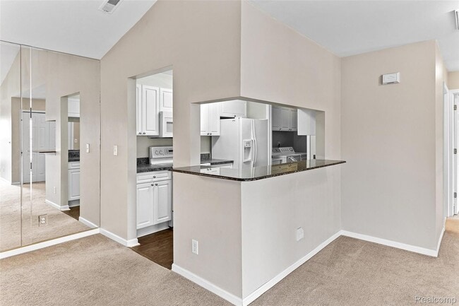 Building Photo - 3553 Oakmonte Blvd
